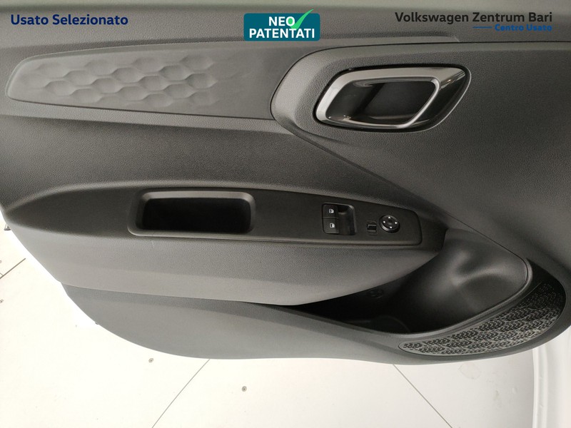 Hyundai i10 1.0 tech connect pack auto - 15
