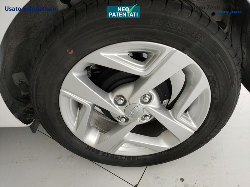 Hyundai i10 1.0 tech connect pack auto - 19