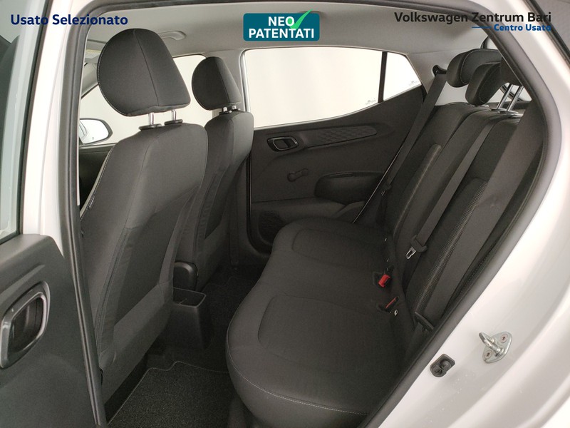Hyundai i10 1.0 tech connect pack auto - 21