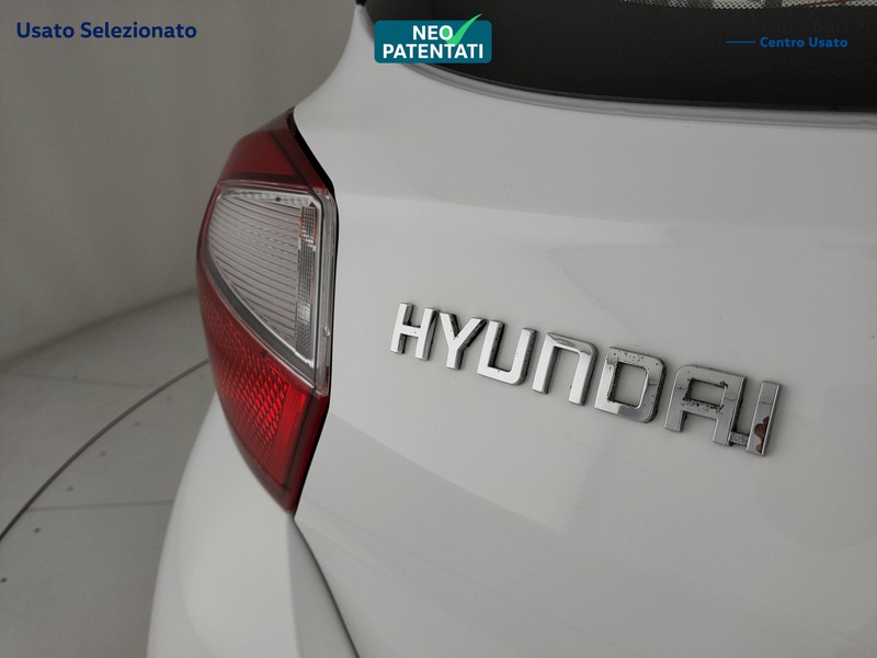 Hyundai i10 1.0 tech connect pack auto - 23