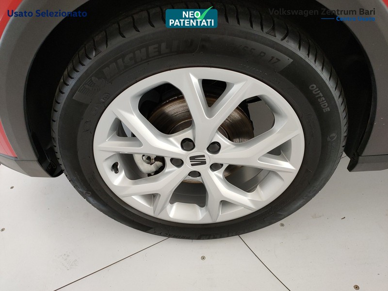Seat Arona 1.0 ecotsi fr 95cv - 17