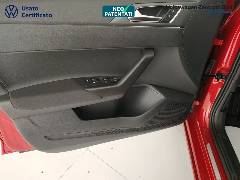 Volkswagen Taigo 1.0 tsi r-line 110cv - 13