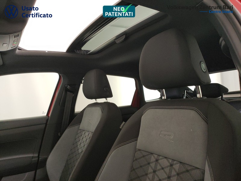 Volkswagen Taigo 1.0 tsi r-line 110cv - 16