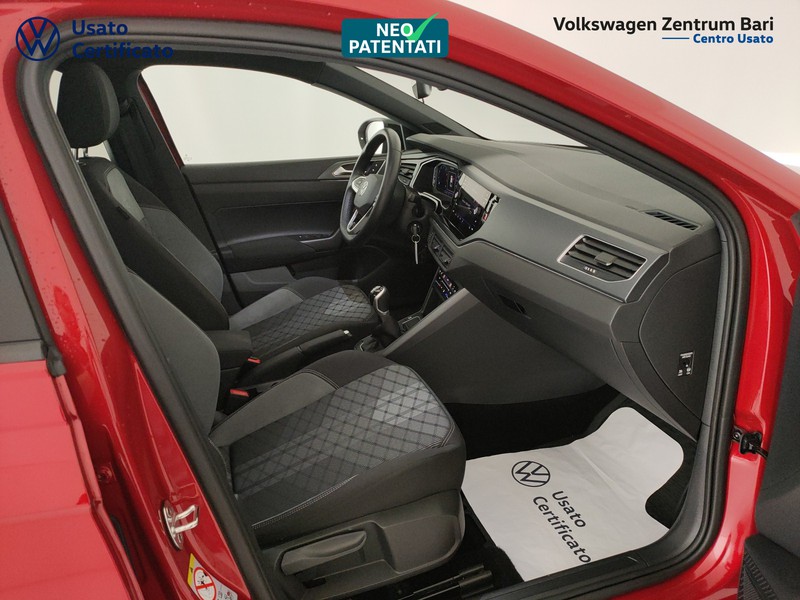 Volkswagen Taigo 1.0 tsi r-line 110cv - 25