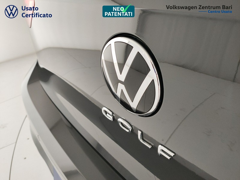 Volkswagen Golf 2.0 tdi style 115cv - 24