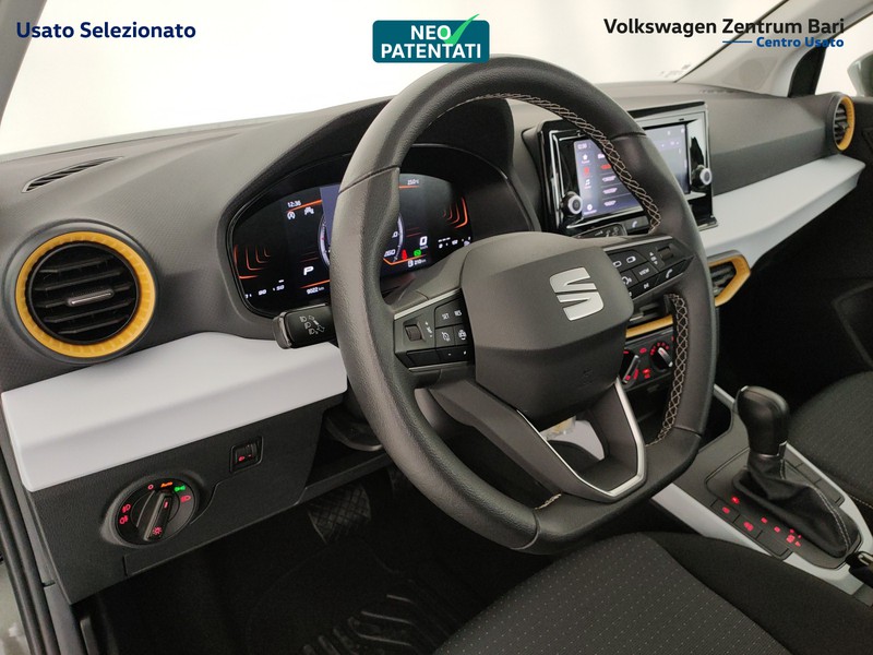 Seat Arona 1.0 ecotsi style 110cv dsg - 16