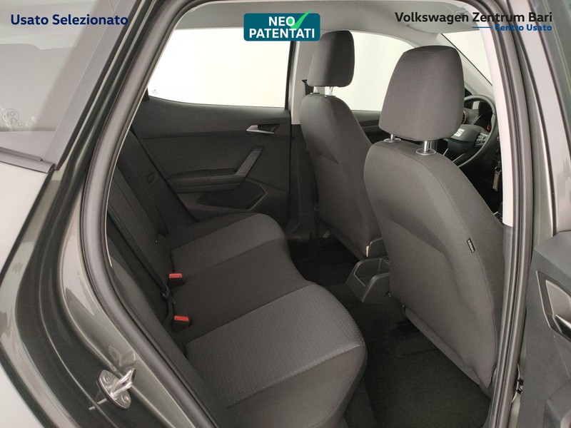 Seat Arona 1.0 ecotsi style 110cv dsg - 23
