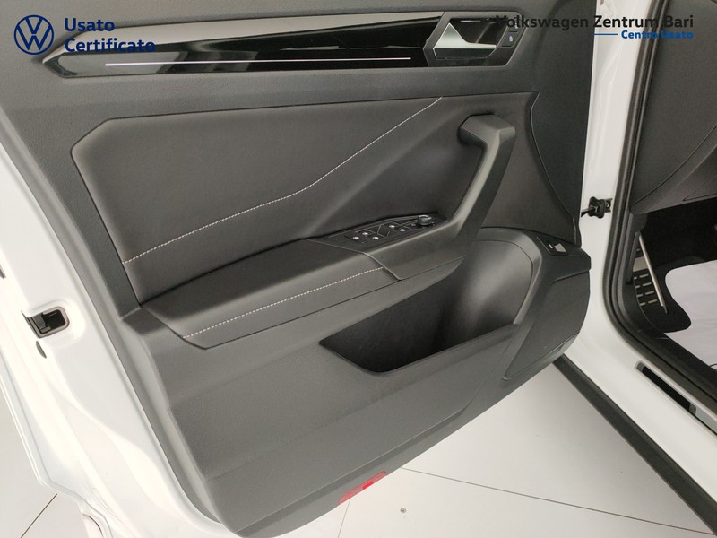 Volkswagen T-Roc 2.0 tdi r-line 150cv dsg - 14