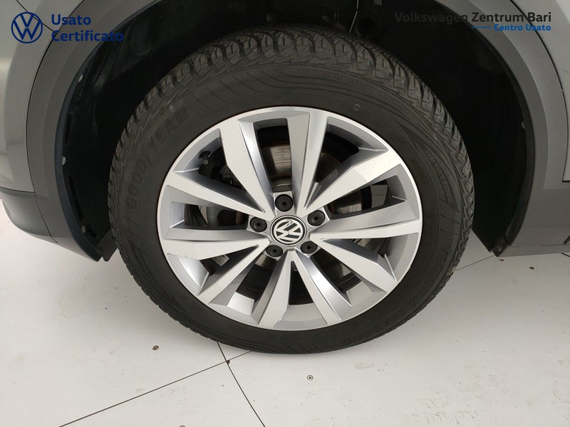 Volkswagen T-Roc 1.5 tsi style dsg - 17