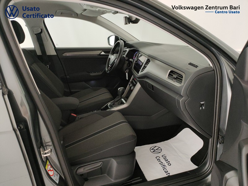 Volkswagen T-Roc 1.5 tsi style dsg - 24