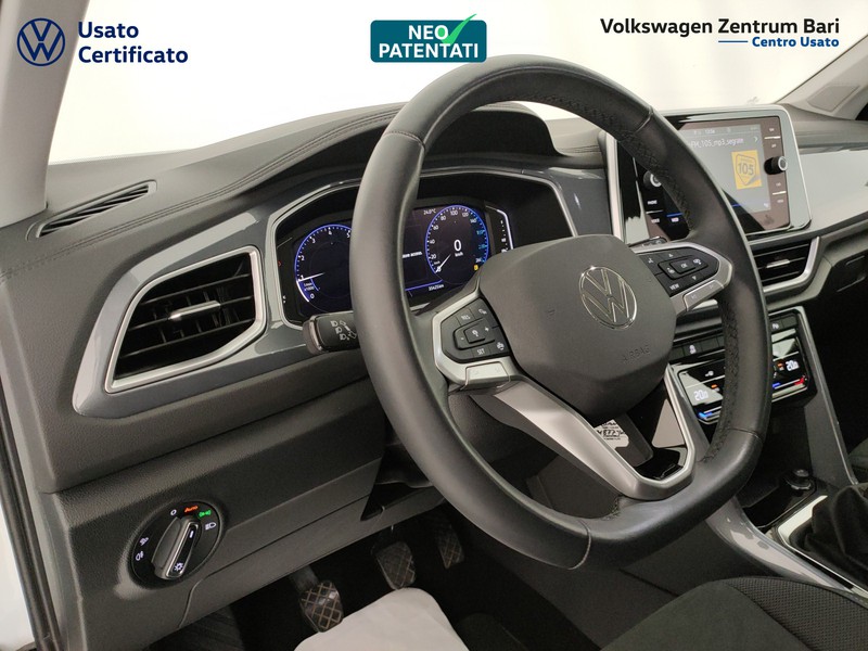 Volkswagen T-Roc 1.0 tsi style 110cv - 17
