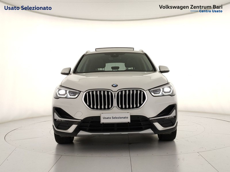 BMW X1 sdrive18d xline plus auto - 3