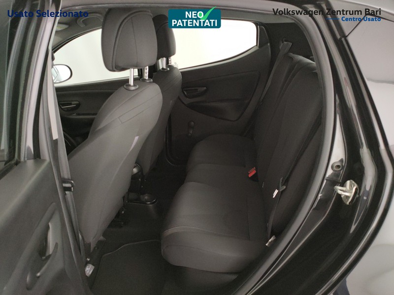 Lancia Ypsilon 1.0 firefly hybrid gold s&s 70cv - 17
