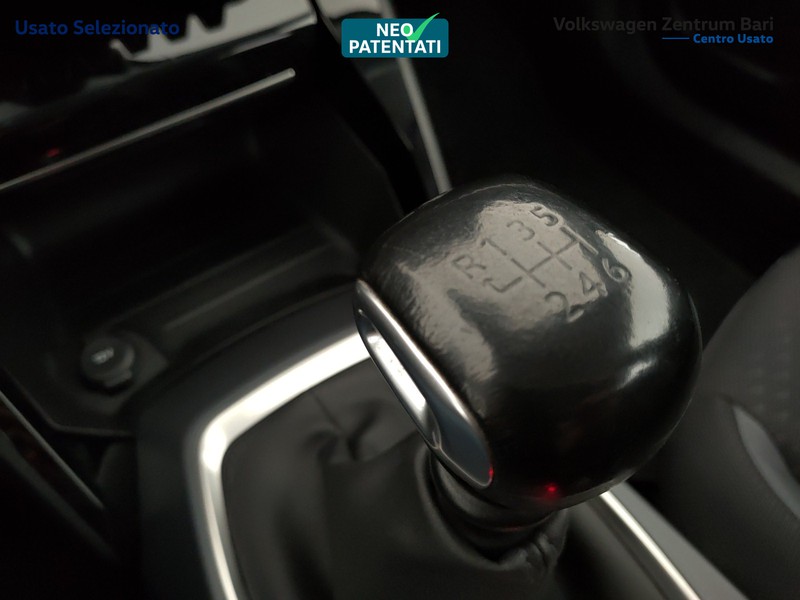 Peugeot 2008 1.2 puretech allure navi pack s&s 130cv - 12