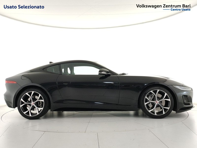 Jaguar F-Type coupe 2.0 i4 r-dynamic rwd 300cv auto - 4