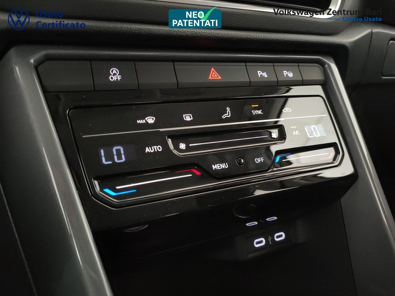 Volkswagen T-Roc 1.0 tsi style 110cv - 12