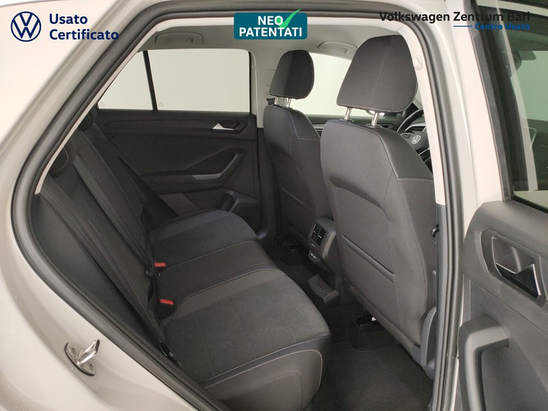 Volkswagen T-Roc 1.0 tsi style 110cv - 24