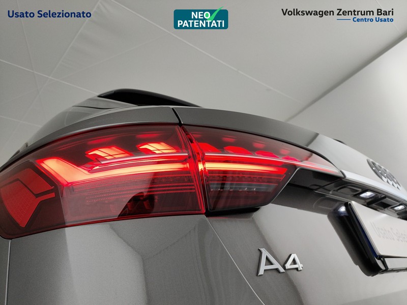 Audi A4 avant 30 2.0 tdi mhev business 136cv s-tronic - 20