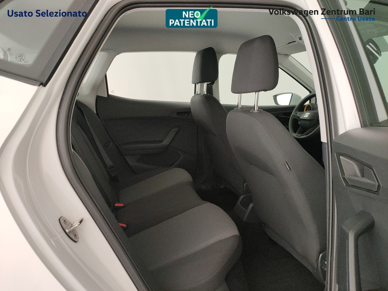 Seat Arona 1.0 ecotsi reference 95cv - 23