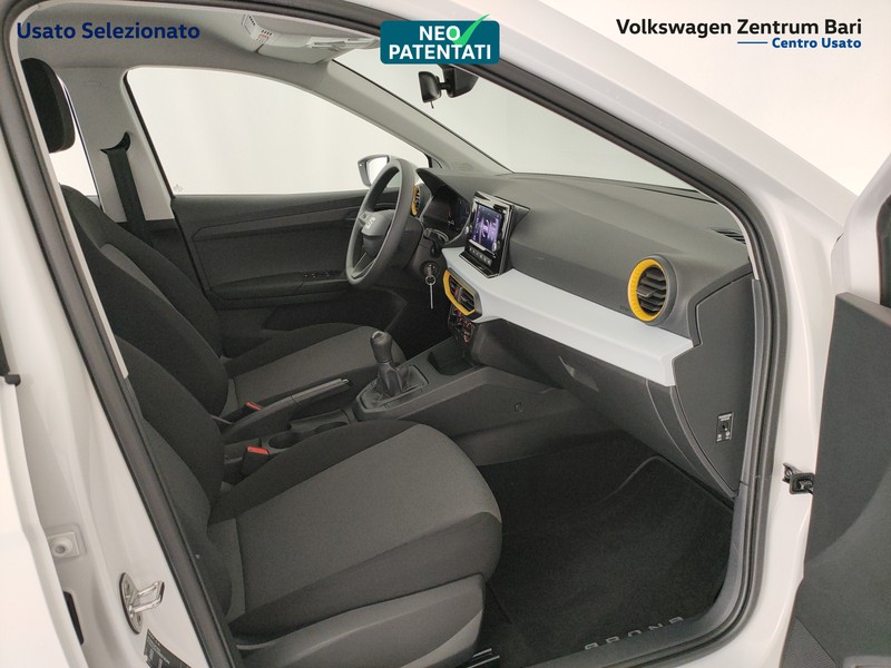 Seat Arona 1.0 ecotsi reference 95cv - 24