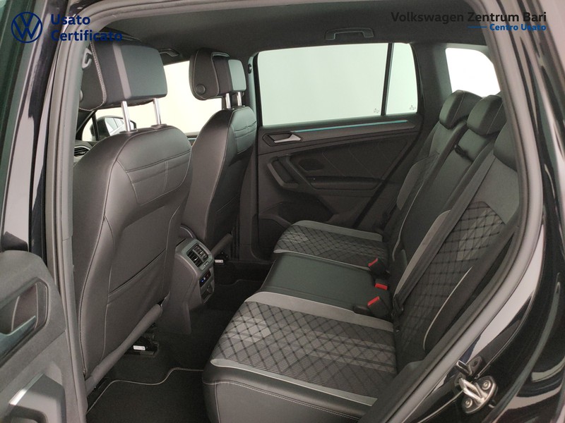 Volkswagen Tiguan 2.0 tdi r-line 150cv dsg - 19