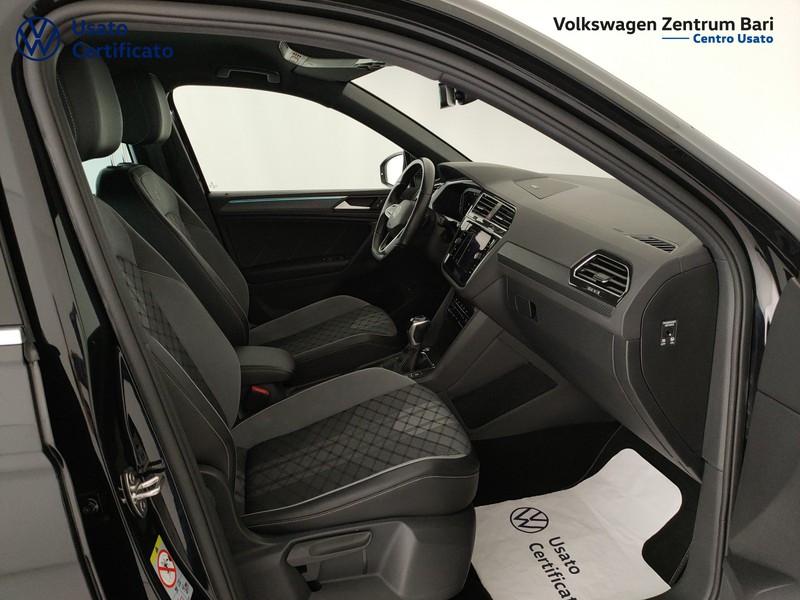 Volkswagen Tiguan 2.0 tdi r-line 150cv dsg - 24