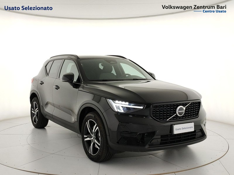 Volvo XC40 2.0 b4 plus dark awd auto - 4