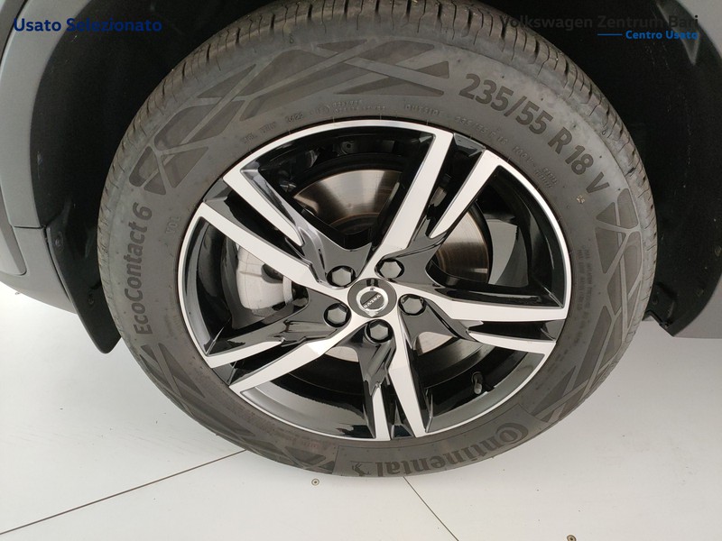 Volvo XC40 2.0 b4 plus dark awd auto - 16