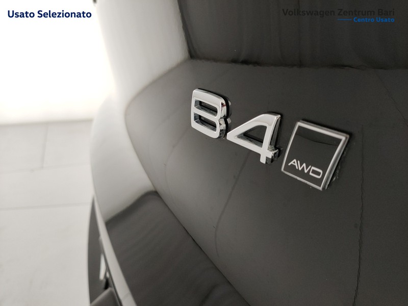 Volvo XC40 2.0 b4 plus dark awd auto - 20