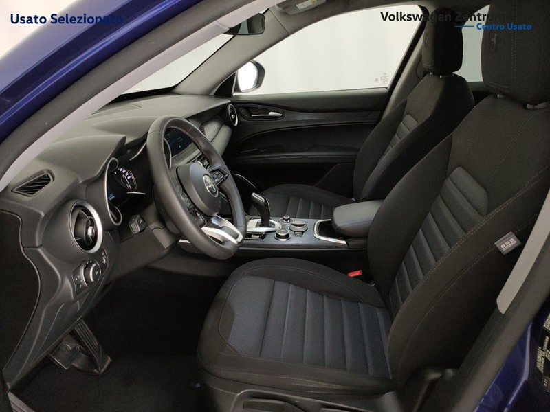 Alfa Romeo Stelvio 2.2 t business q4 190cv auto - 16