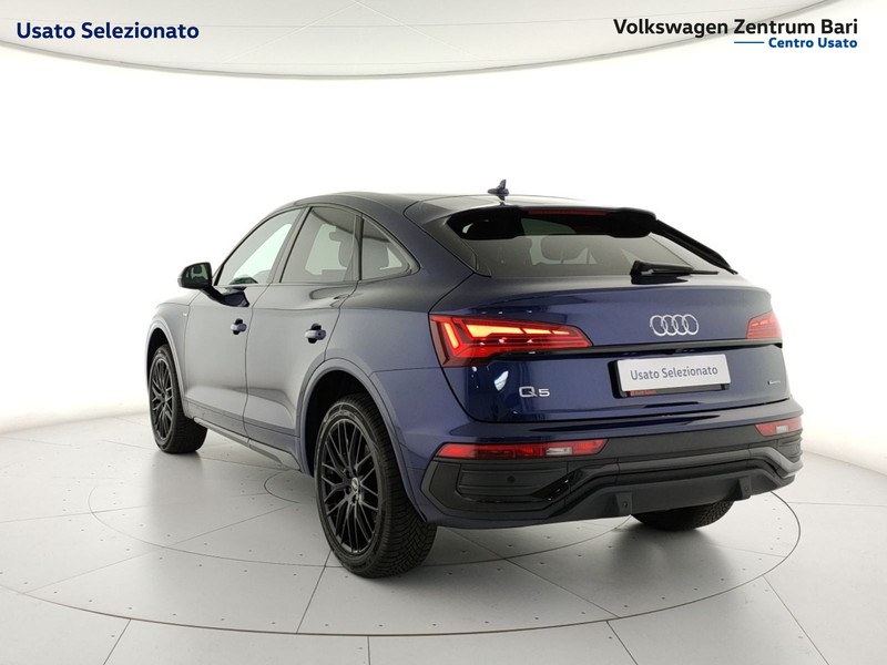 Audi Q5 sportback 40 2.0 tdi mhev 12v s line quattro s-tronic - 8