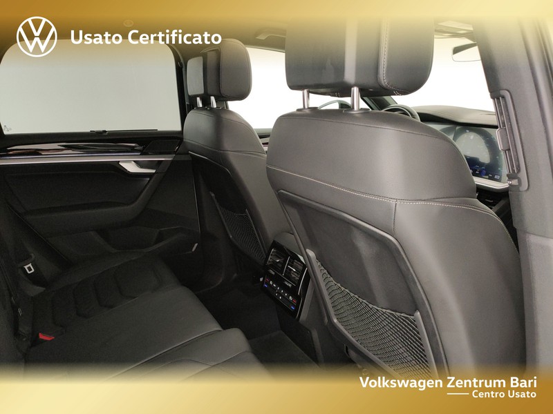 Volkswagen Touareg 3.0 v6 tdi elegance r-line exterior pack 231cv tiptronic - 27