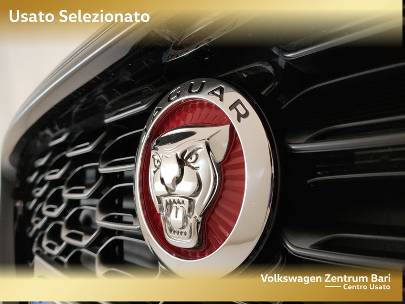 Jaguar F-Type coupe 2.0 i4 r-dynamic rwd 300cv auto - 28
