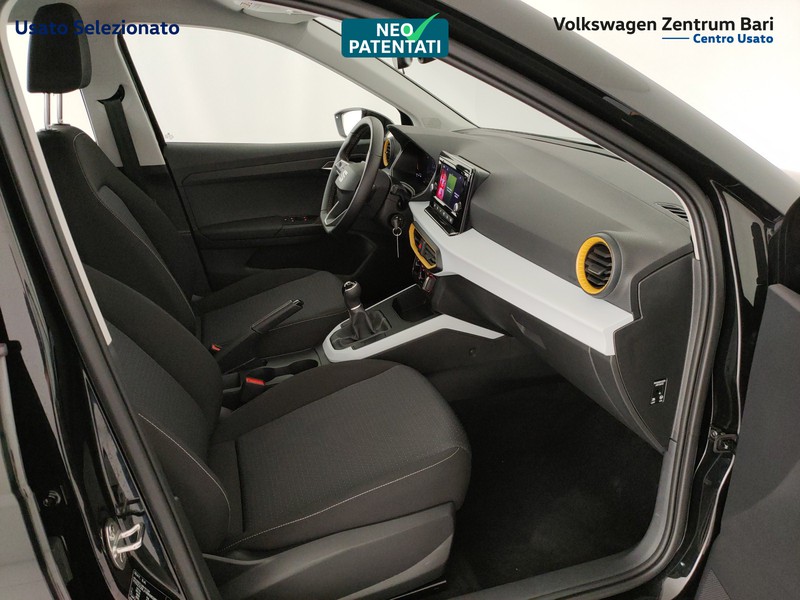 Seat Arona 1.0 ecotsi style 95cv - 27