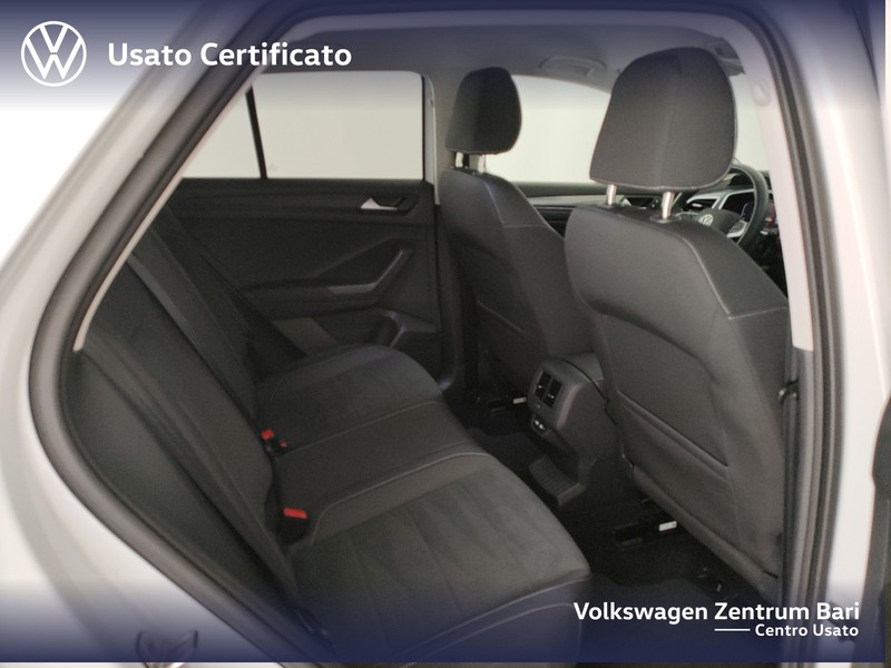 Volkswagen T-Roc 1.0 tsi style 110cv - 24