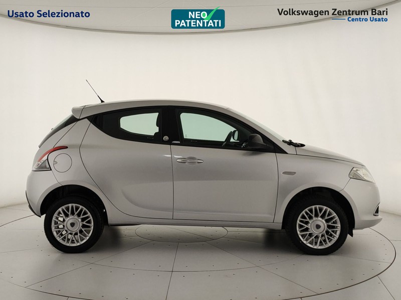 Lancia Ypsilon 0.9 t.air gold ecochic metano 80cv - 5