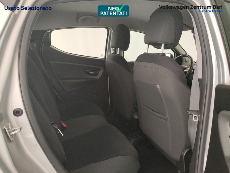 Lancia Ypsilon 0.9 t.air gold ecochic metano 80cv - 22
