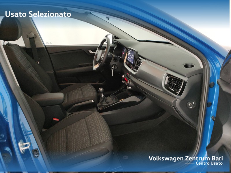 Kia Stonic 1.2 dpi style s/design pack gpl 82cv - 26