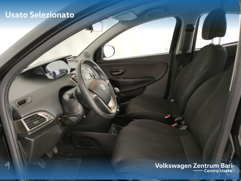 Lancia Ypsilon 1.0 firefly hybrid gold s&s 70cv - 11