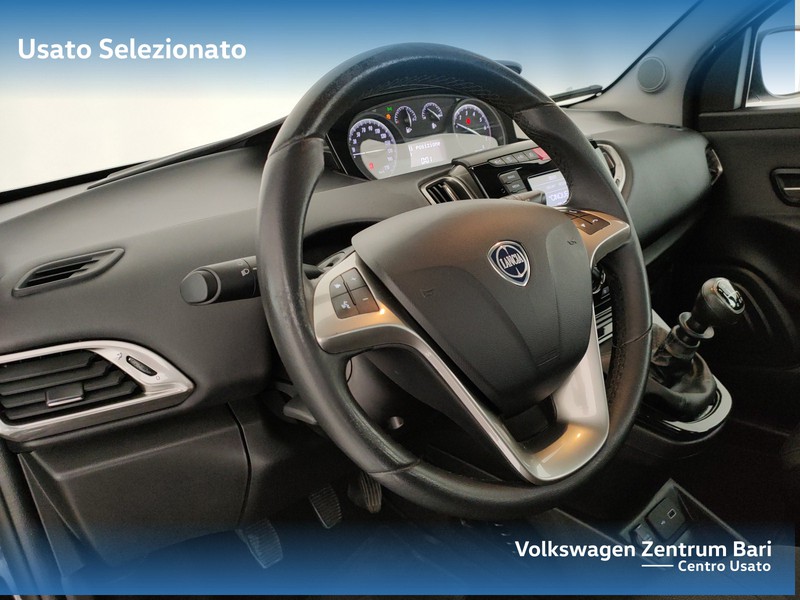 Lancia Ypsilon 1.0 firefly hybrid gold s&s 70cv - 12