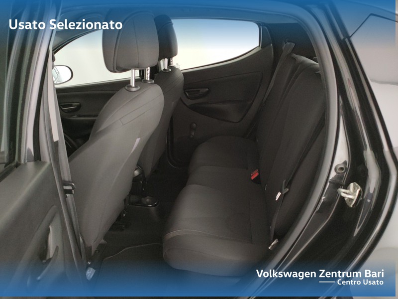 Lancia Ypsilon 1.0 firefly hybrid gold s&s 70cv - 17