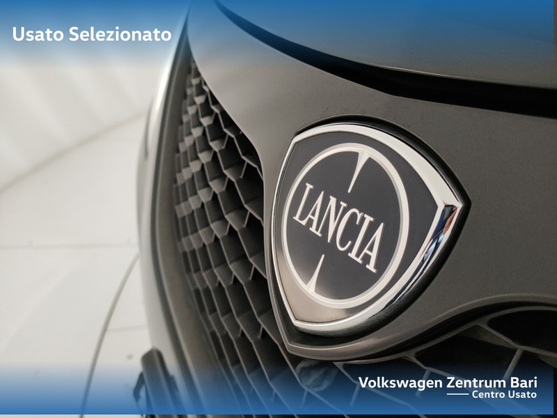 Lancia Ypsilon 1.0 firefly hybrid gold s&s 70cv - 23