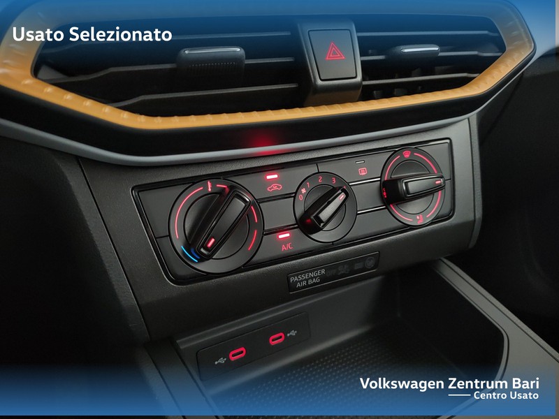 Seat Arona 1.0 ecotsi reference 95cv - 12
