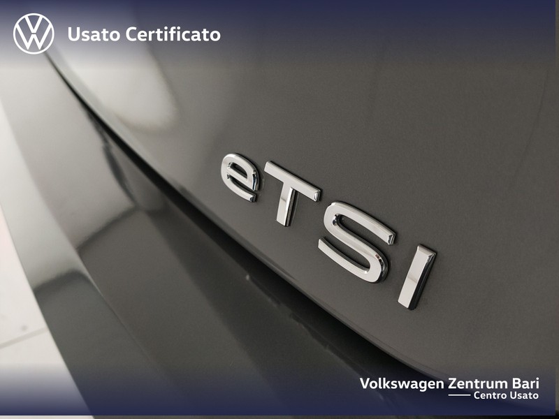 Volkswagen Golf 1.5 etsi evo r-line 130cv dsg - 22