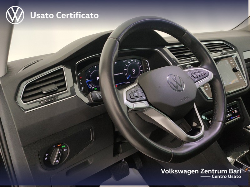 Volkswagen Tiguan 2.0 tdi elegance 150cv dsg - 17
