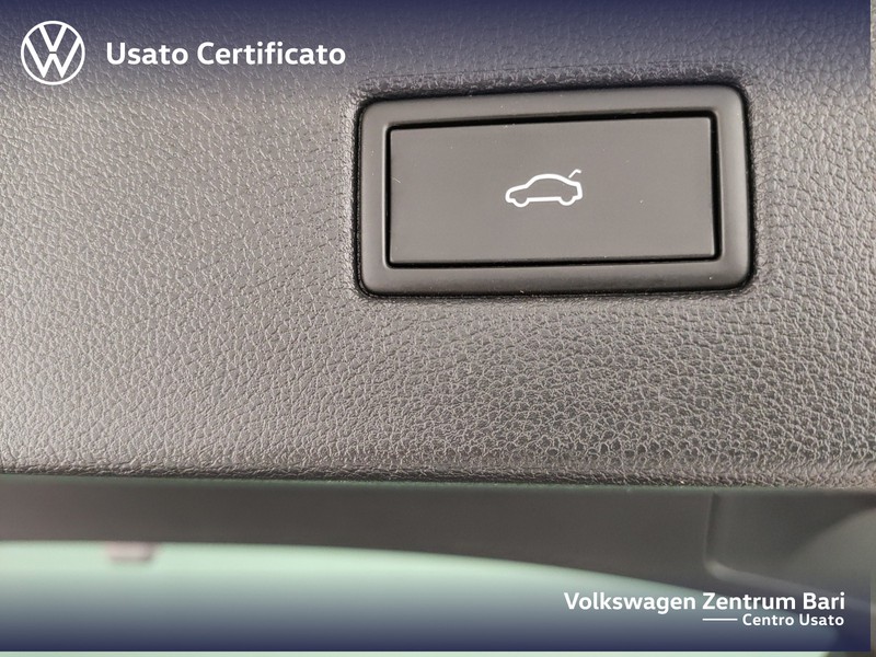 Volkswagen Tiguan 2.0 tdi elegance 150cv dsg - 24