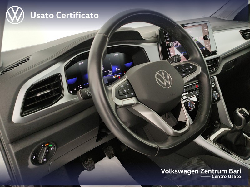 Volkswagen T-Roc 1.0 tsi life 110cv - 16
