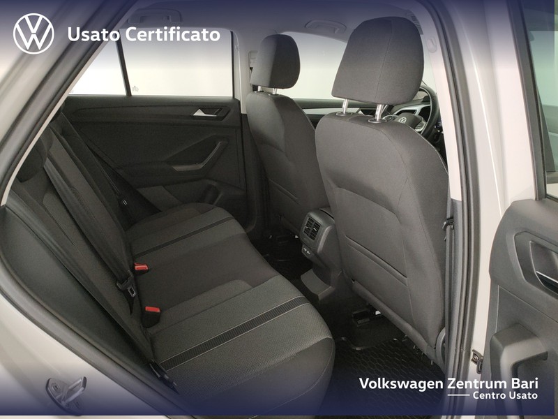 Volkswagen T-Roc 1.0 tsi life 110cv - 23