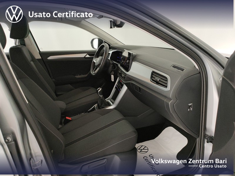 Volkswagen T-Roc 1.0 tsi life 110cv - 24