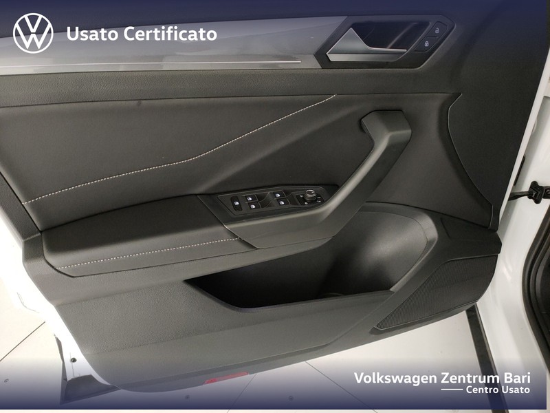 Volkswagen T-Roc 1.0 tsi style 110cv - 14